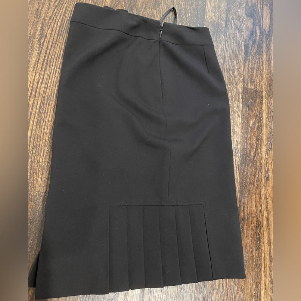 Tahari ruffle detail pencil skirt, black - Picture 2 of 4